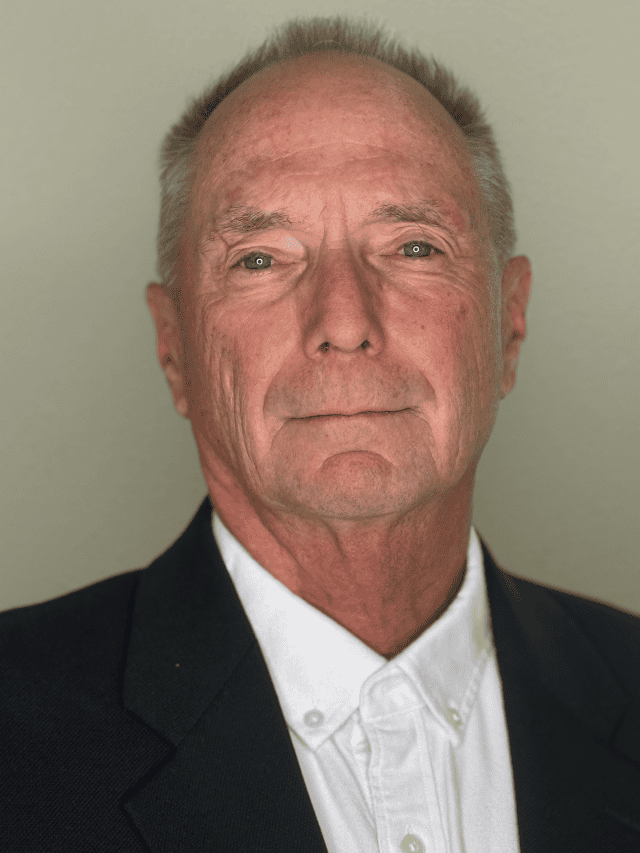 Mark Fox Headshot